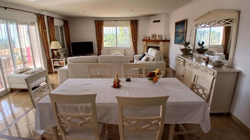 3 sovrum Villa till salu
