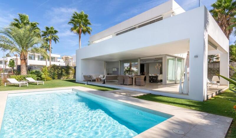 Villa à vendre dans Rio Real, Málaga