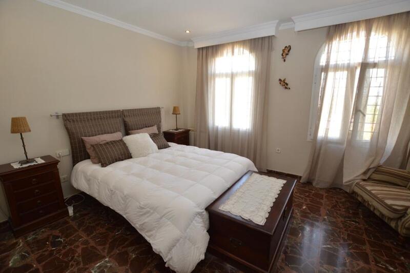 4 Cuarto Villa en venta