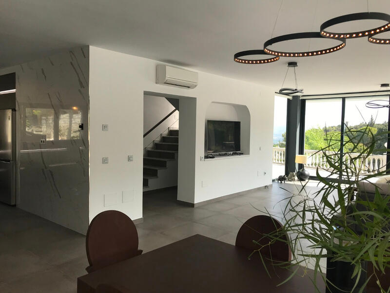 6 Cuarto Villa en venta