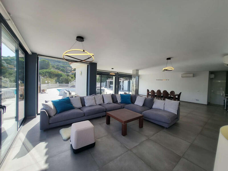 6 Cuarto Villa en venta