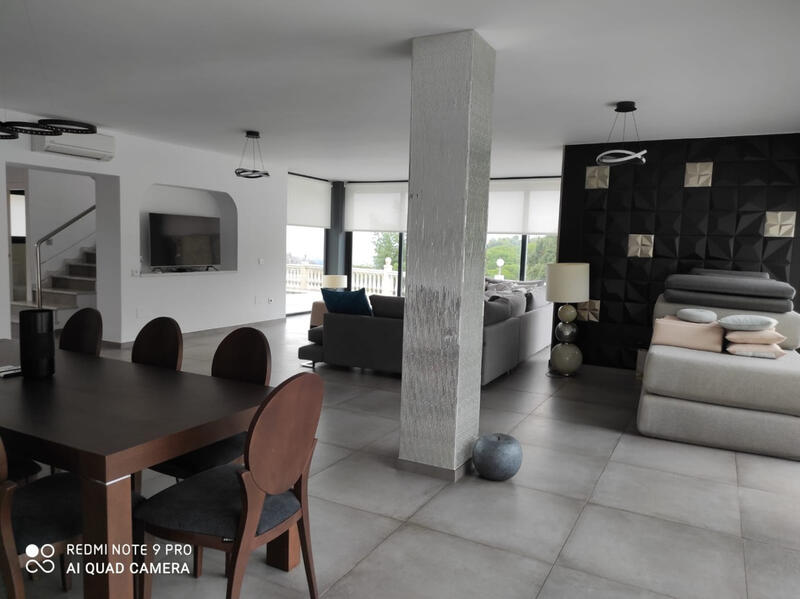 6 Cuarto Villa en venta