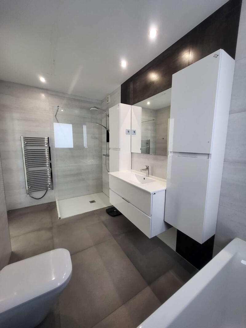 6 Cuarto Villa en venta