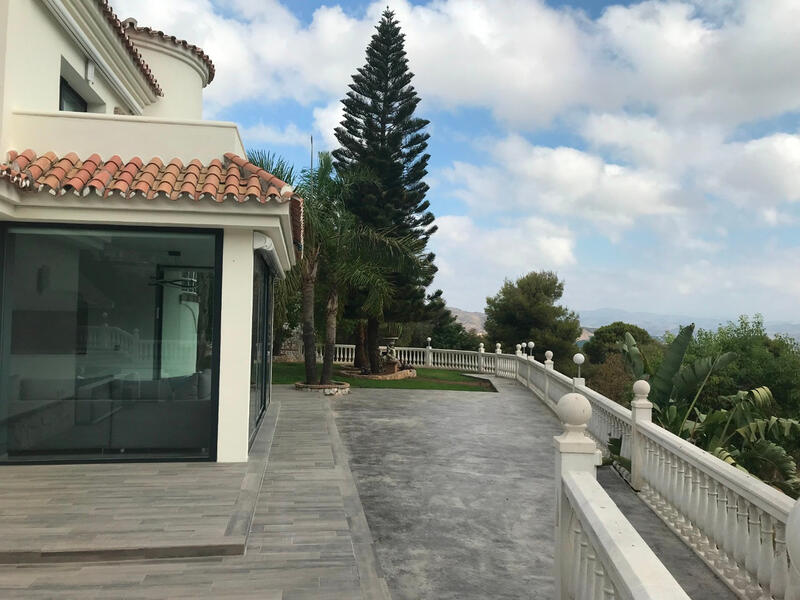 6 Cuarto Villa en venta