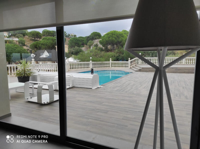 6 Cuarto Villa en venta