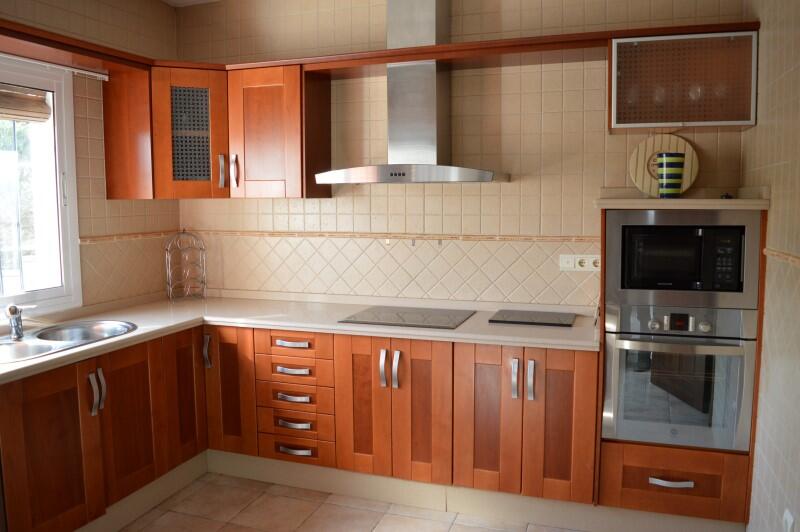 3 bedroom Country House for Long Term Rent