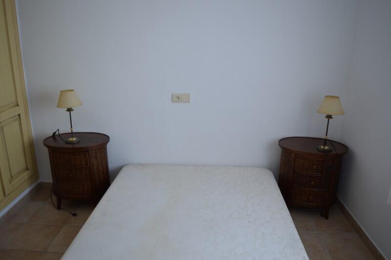 3 bedroom Country House for Long Term Rent