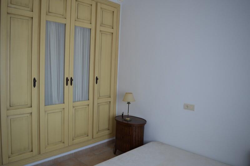 3 bedroom Country House for Long Term Rent