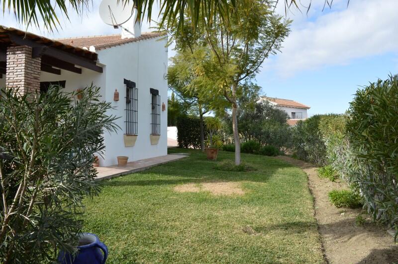3 bedroom Country House for Long Term Rent