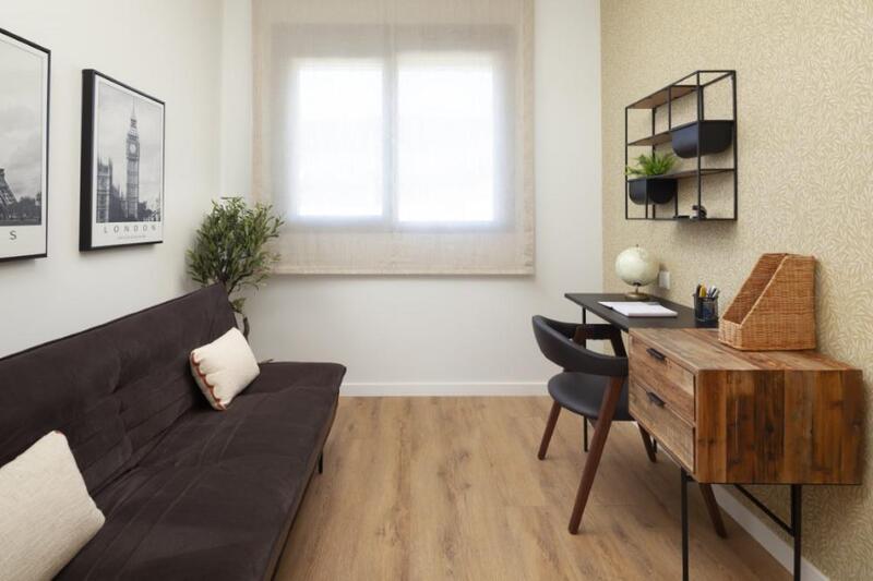 4 bedroom Townhouse for sale