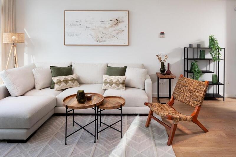 4 bedroom Townhouse for sale