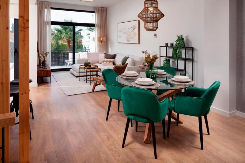 4 bedroom Townhouse for sale