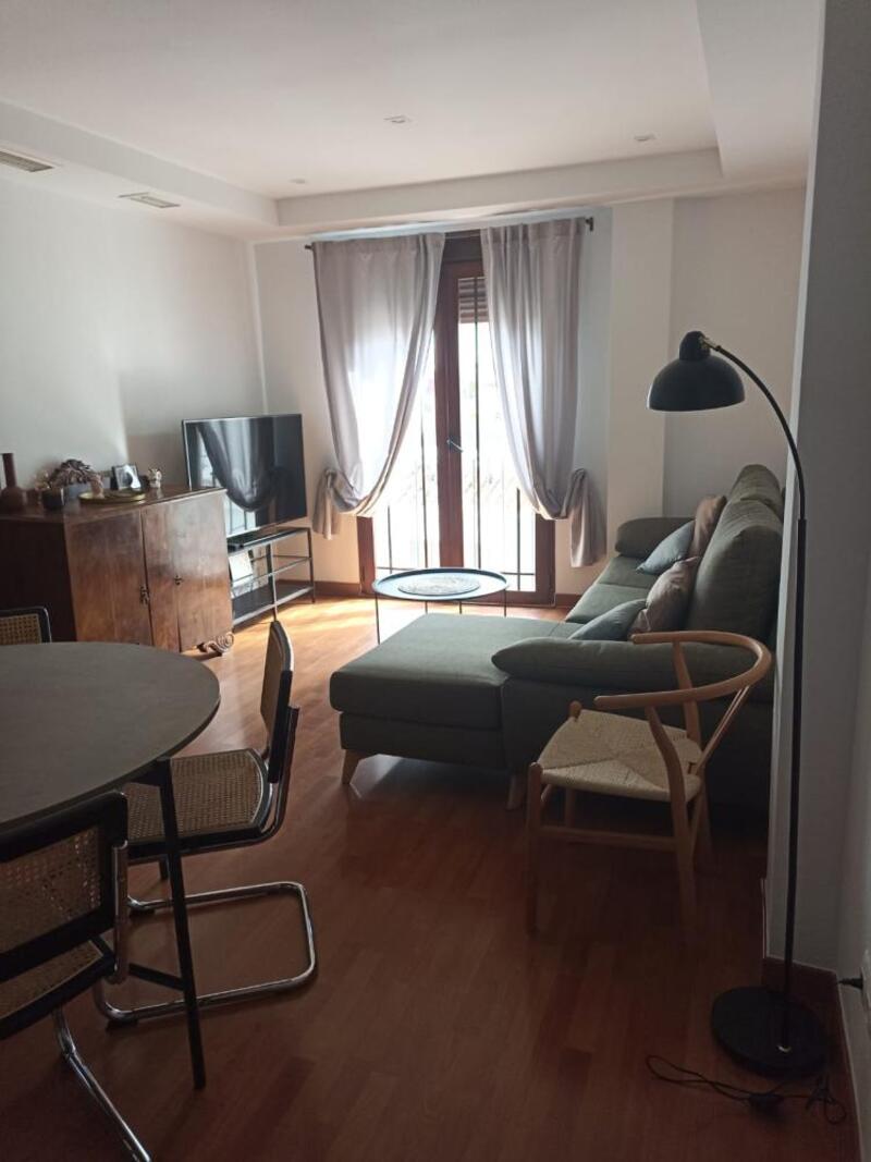 2 Schlafzimmer Appartement für Langzeitmiete