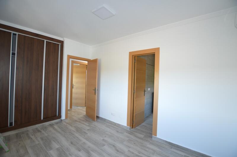 4 bedroom Country House for Long Term Rent 4 bedroom Country House for Long Term Rent