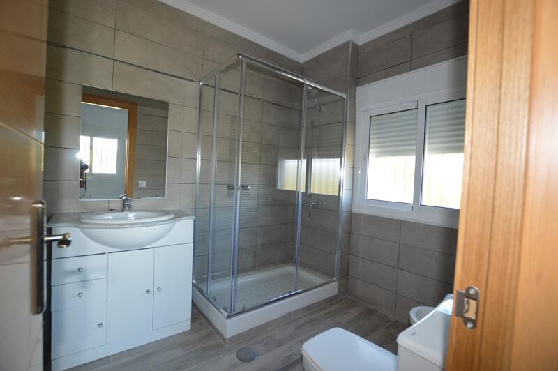 4 bedroom Country House for Long Term Rent 4 bedroom Country House for Long Term Rent