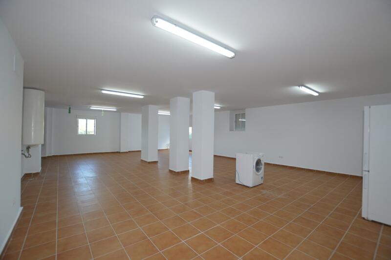 4 bedroom Country House for Long Term Rent 4 bedroom Country House for Long Term Rent