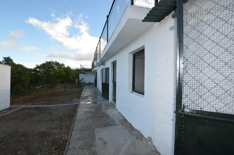 4 bedroom Country House for Long Term Rent 4 bedroom Country House for Long Term Rent