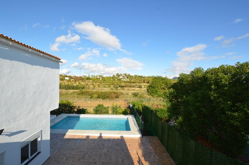 4 bedroom Country House for Long Term Rent 4 bedroom Country House for Long Term Rent