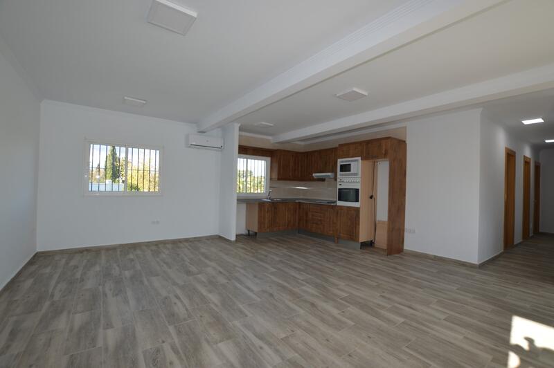 4 bedroom Country House for Long Term Rent 4 bedroom Country House for Long Term Rent