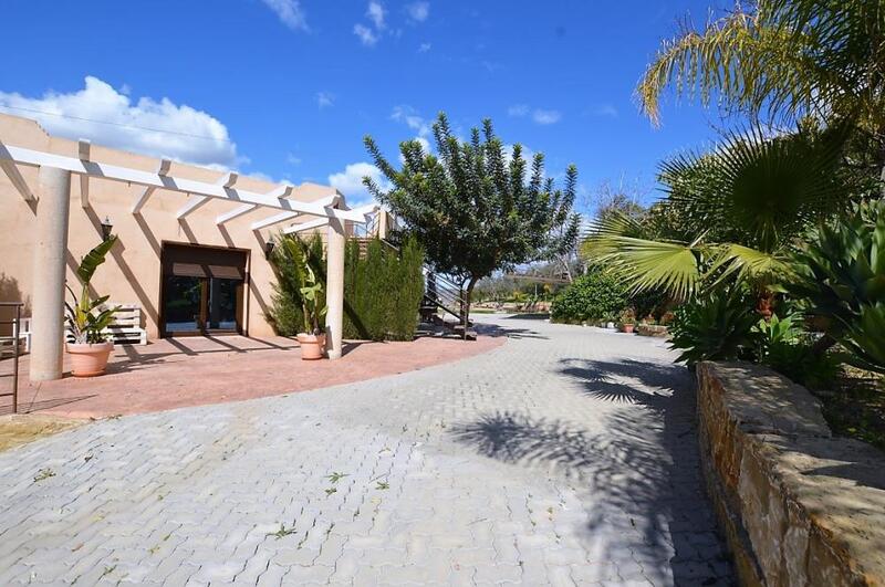 5 soveværelse Landsted til langtidsleje