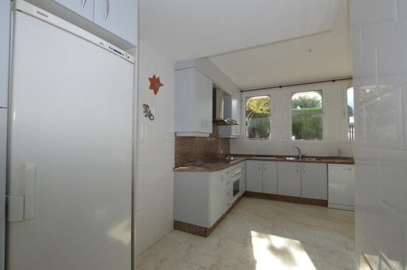 3 soveværelse Byhus til langtidsleje