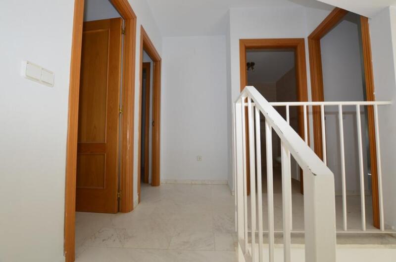 3 soveværelse Byhus til langtidsleje