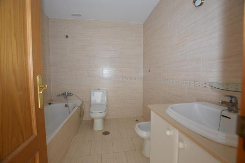 3 soveværelse Byhus til langtidsleje