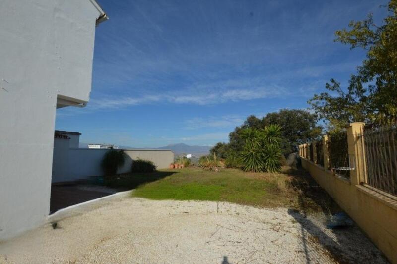 3 soveværelse Byhus til langtidsleje