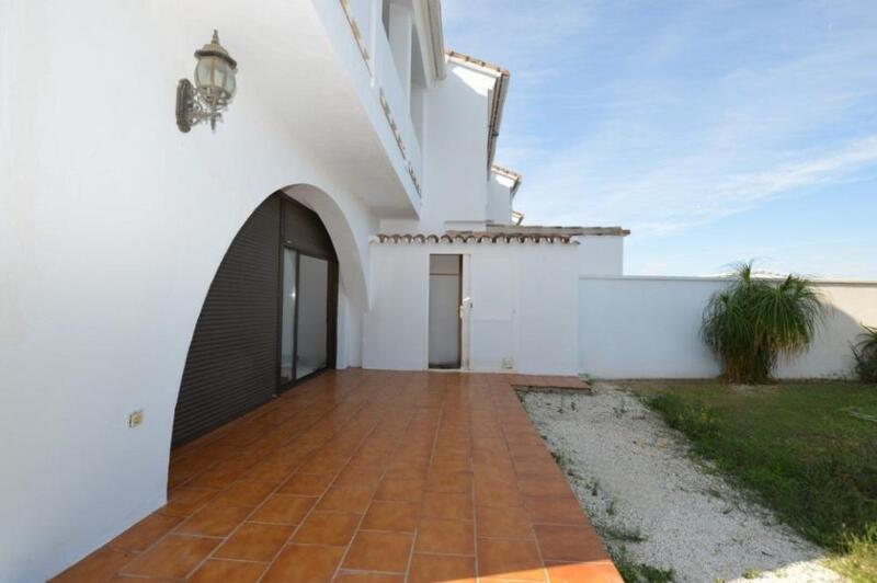 3 soveværelse Byhus til langtidsleje