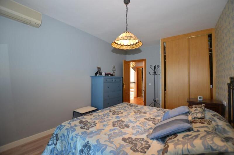 3 soveværelse Byhus til langtidsleje