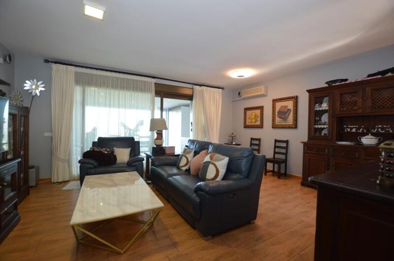 3 soveværelse Byhus til langtidsleje