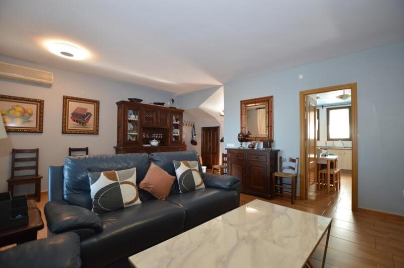 3 soveværelse Byhus til langtidsleje