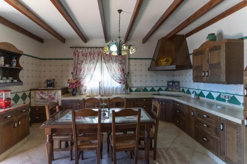 5 bedroom Villa for Long Term Rent 5 bedroom Villa for Long Term Rent