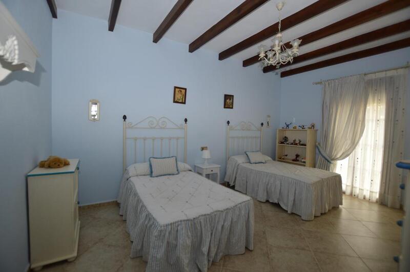 5 bedroom Villa for Long Term Rent 5 bedroom Villa for Long Term Rent