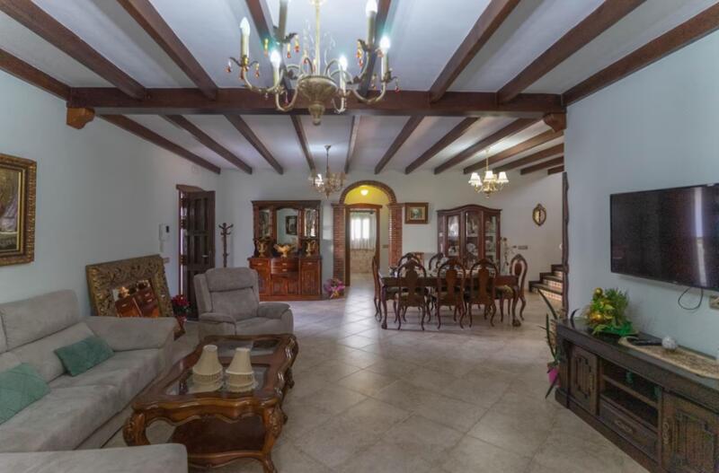 5 bedroom Villa for Long Term Rent 5 bedroom Villa for Long Term Rent