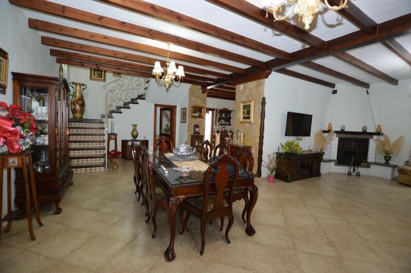 5 bedroom Villa for Long Term Rent 5 bedroom Villa for Long Term Rent