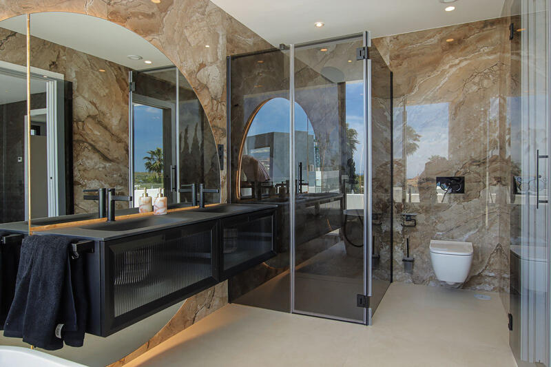 4 slaapkamer Villa Te koop 4 slaapkamer Villa Te koop