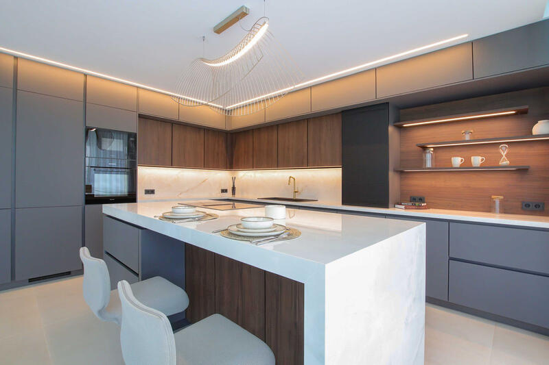 4 slaapkamer Villa Te koop 4 slaapkamer Villa Te koop