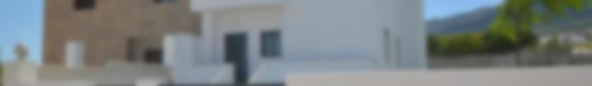 3 slaapkamer Gezinswoning voor lange termijn huur