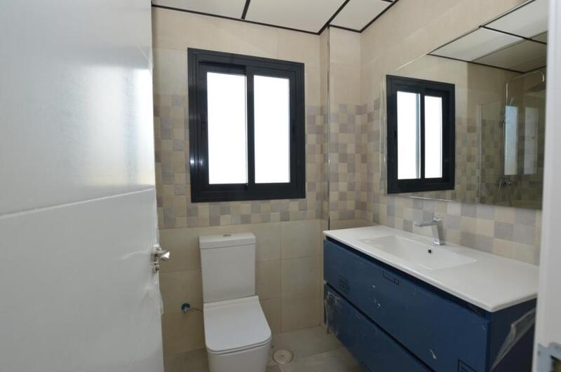 3 slaapkamer Gezinswoning voor lange termijn huur