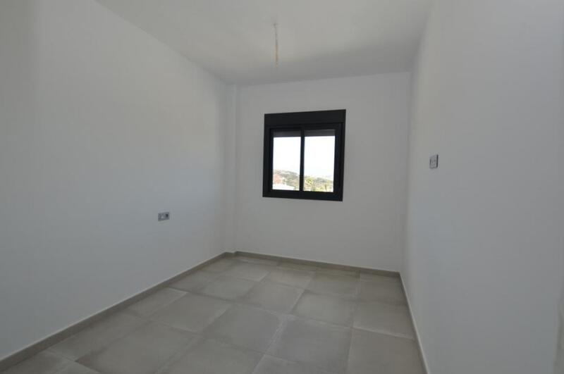 3 slaapkamer Gezinswoning voor lange termijn huur