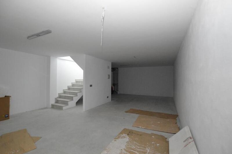 3 slaapkamer Gezinswoning voor lange termijn huur