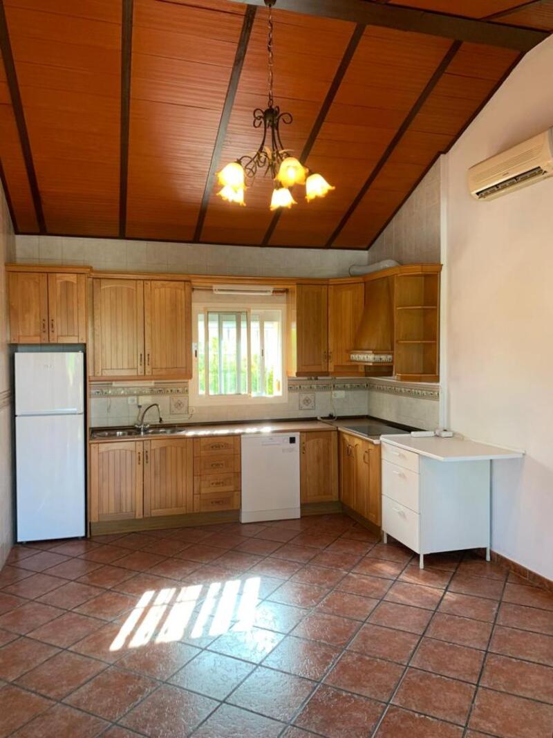 3 bedroom Villa for Long Term Rent