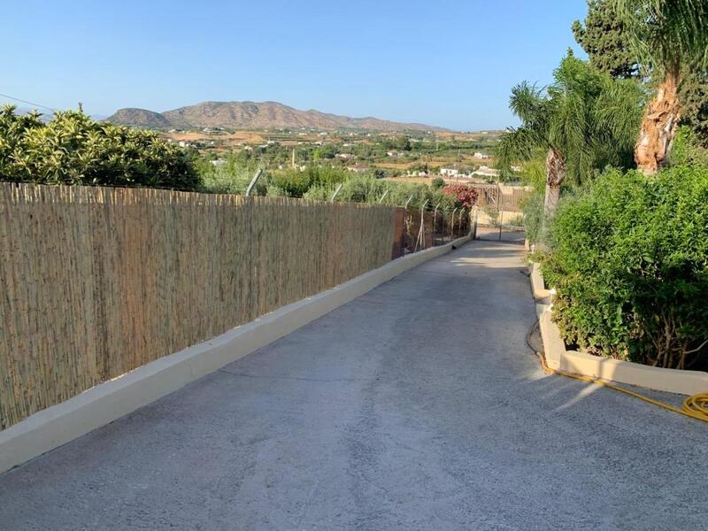 3 bedroom Villa for Long Term Rent