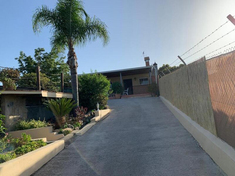 3 bedroom Villa for Long Term Rent