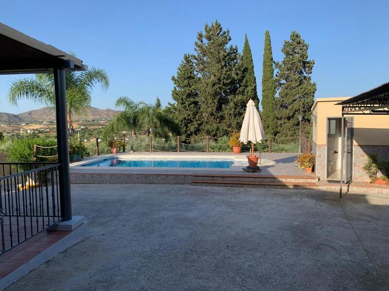 3 bedroom Villa for Long Term Rent