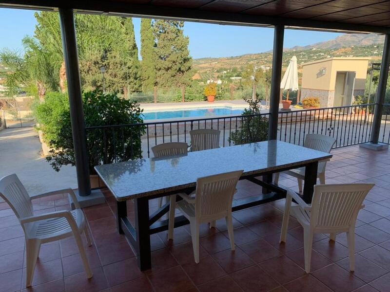 3 bedroom Villa for Long Term Rent