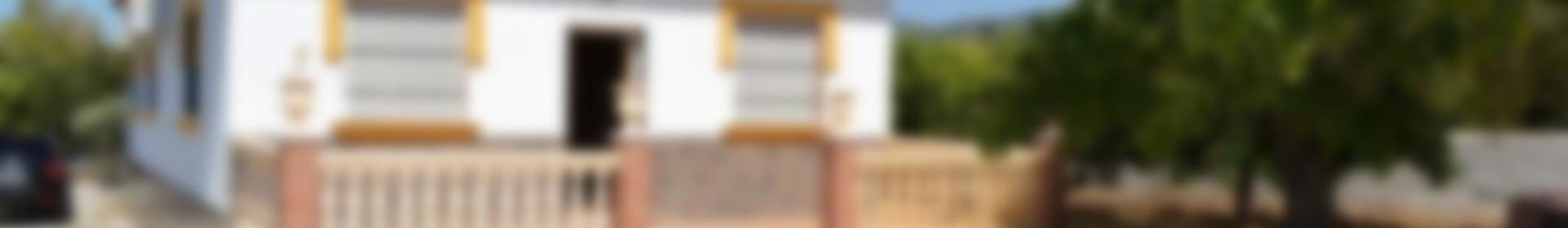 3 bedroom Country House for Long Term Rent