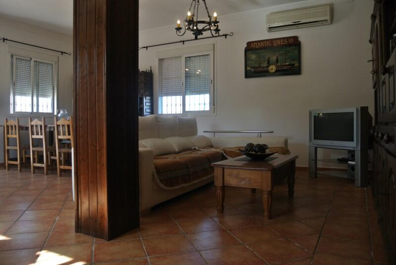 3 bedroom Country House for Long Term Rent