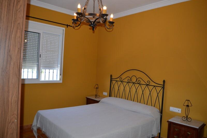 3 bedroom Country House for Long Term Rent